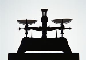 カニクレーンレンタルで工事費を削減